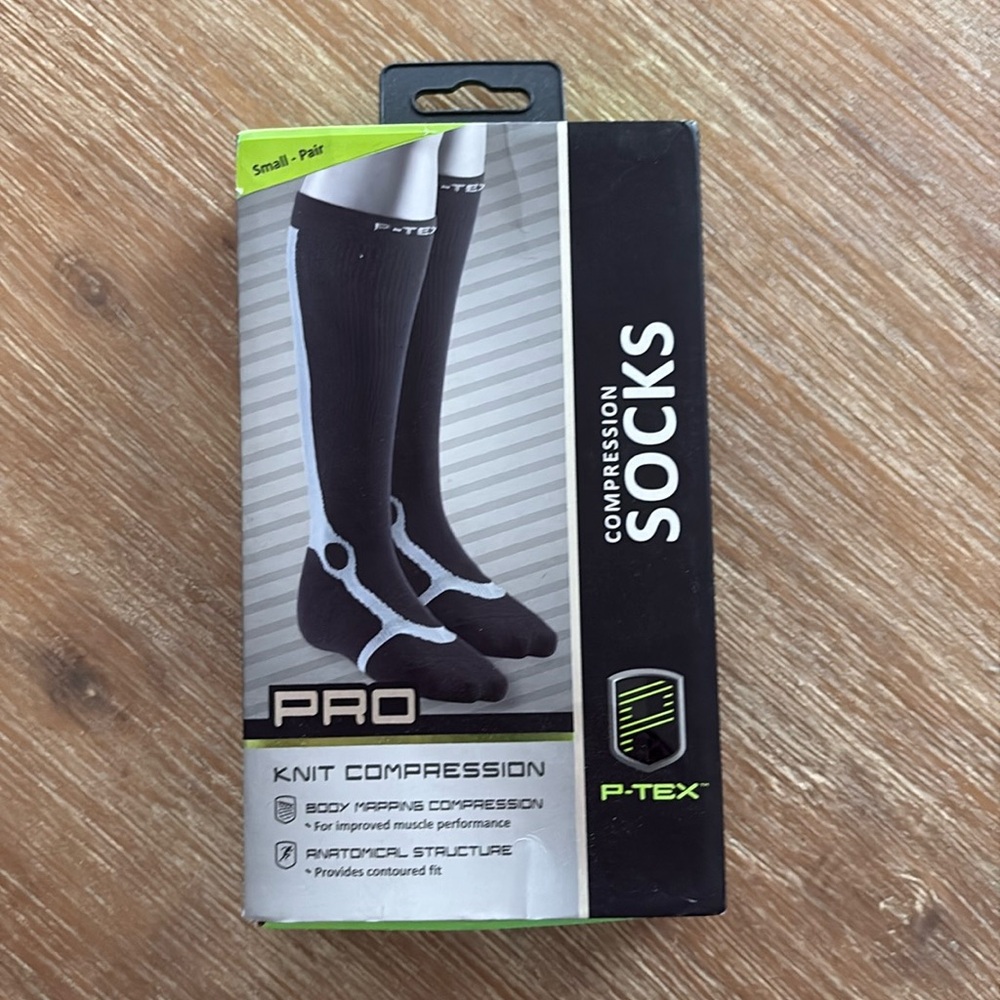 New In Box P-Tex Pro Knit Compression Socks size Small